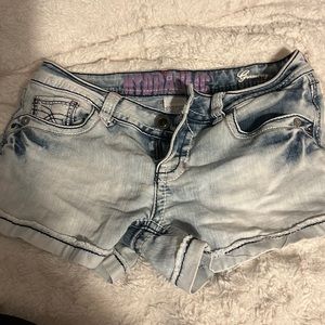 cutest low rise jean shorts ever